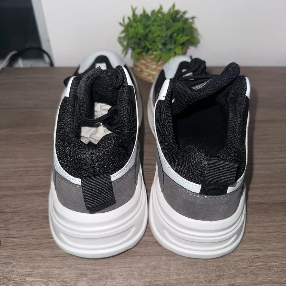 SHEIN Monochrome Skateboard Shoes - Picture 2 of 6